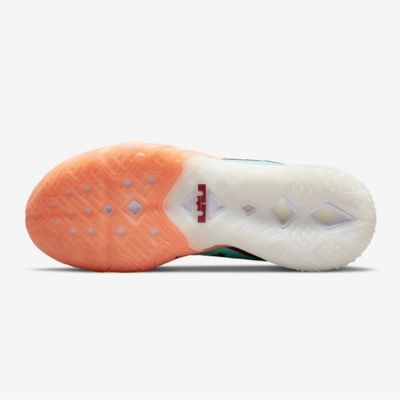 LEBRON XVIII Nike Women’s ' Multicolor Athletic - Picture 6 of 10